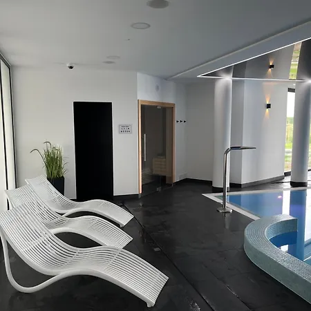 W Westin House 코워브제크